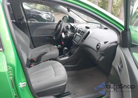 2014 Chevrolet Sonic Lt Auto from USA, damaged, VIN 1G1JC6SB0E4231292